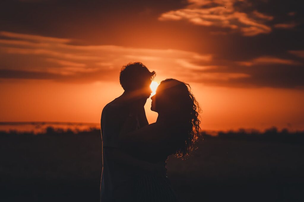 Sonnenuntergang Paar Liebe Mann Frau Kleine Aufmerksamkeit Valentinstag für Männer und Frauen